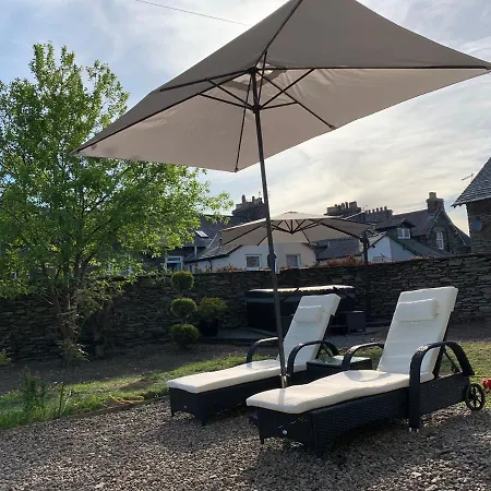 Hazel Retreat * Windermere